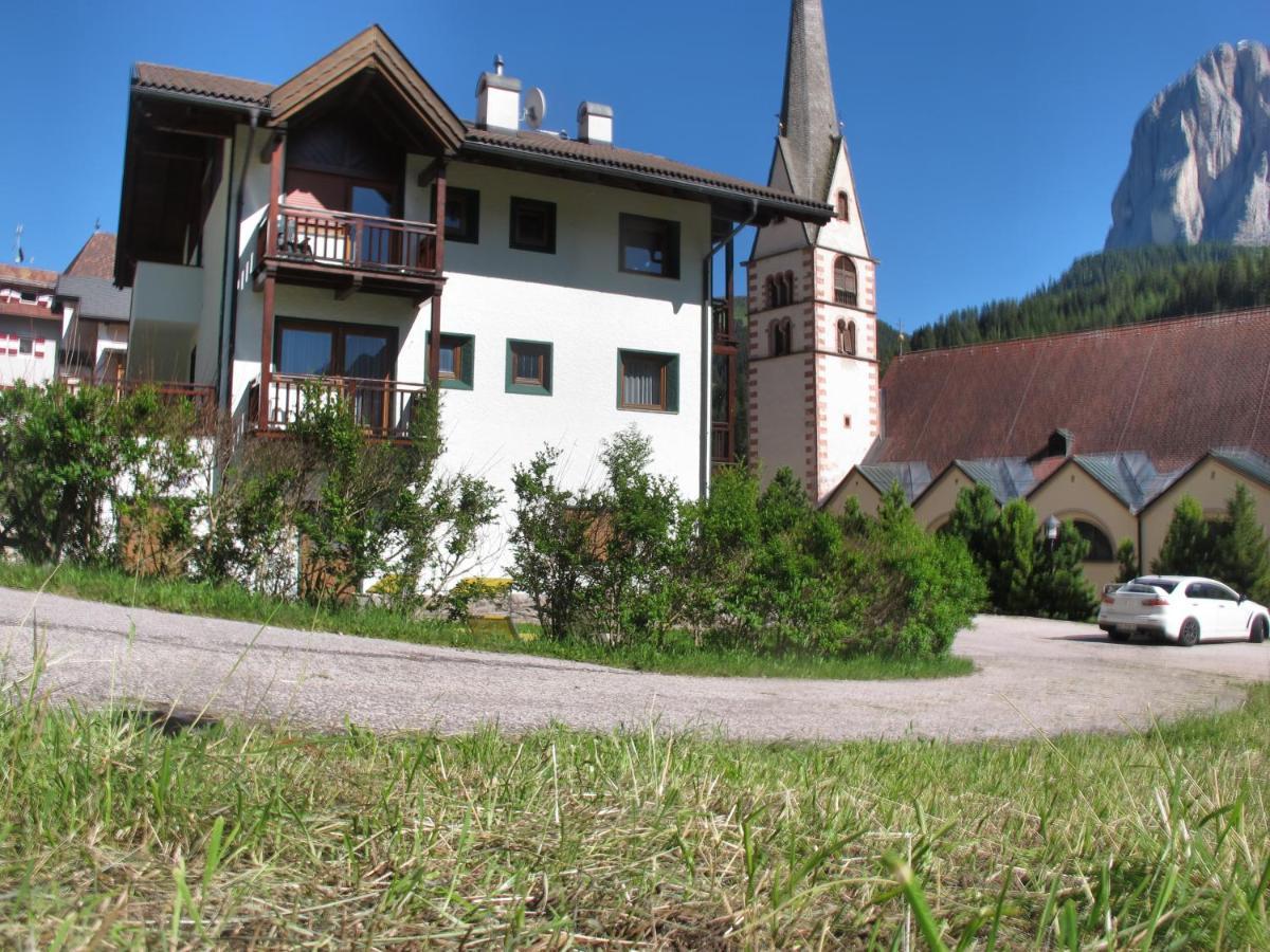 Villa Ula Verda- Apartments Marianna Santa Cristina Val Gardena Eksteriør billede